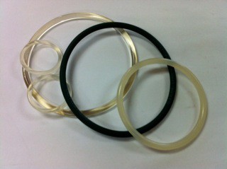 Casted drive belts in PU